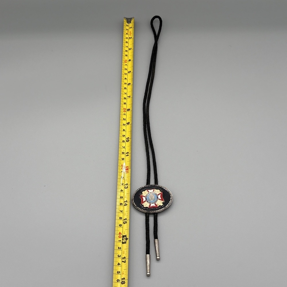 Vintage Veterans of Foreign Wars VFW Bolo Tie Metal & Enamel - Picture 4 of 6